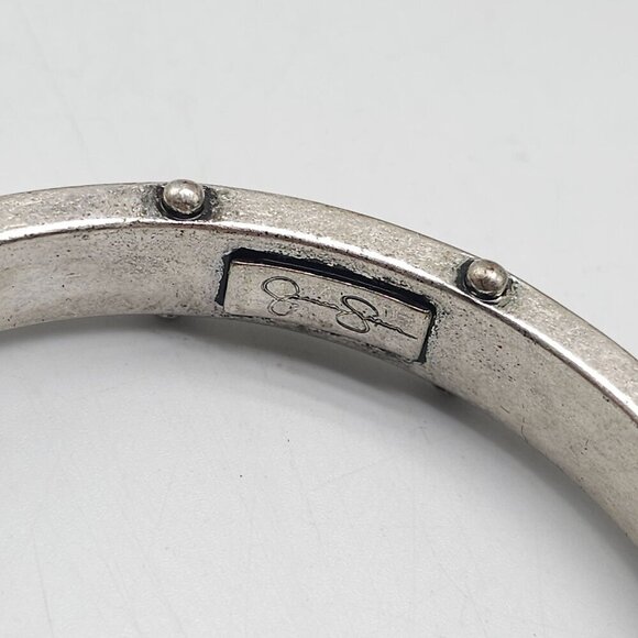 Jessica Simpson Silver Tone Bangle Bracelet Acrylic Rhinestone Accents - Picture 4 of 5